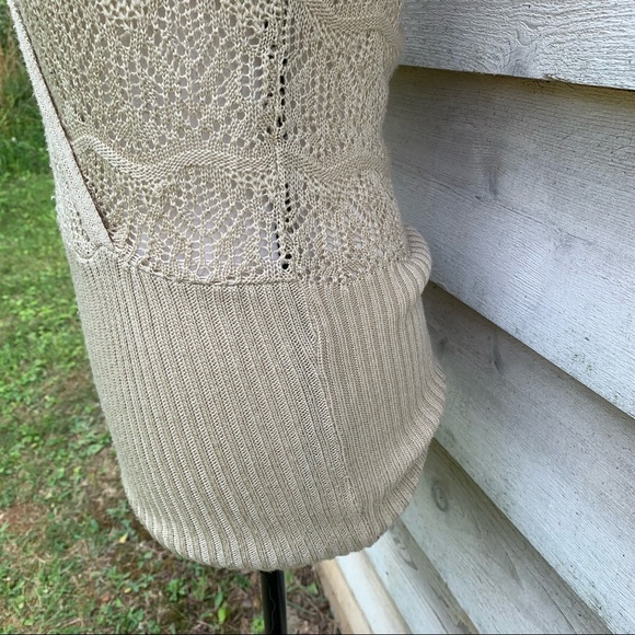 Vintage 90s Oatmeal Beige Crochet Cable Knit Long Sleeve V-Neck Pullover Sweater - Picture 14 of 16